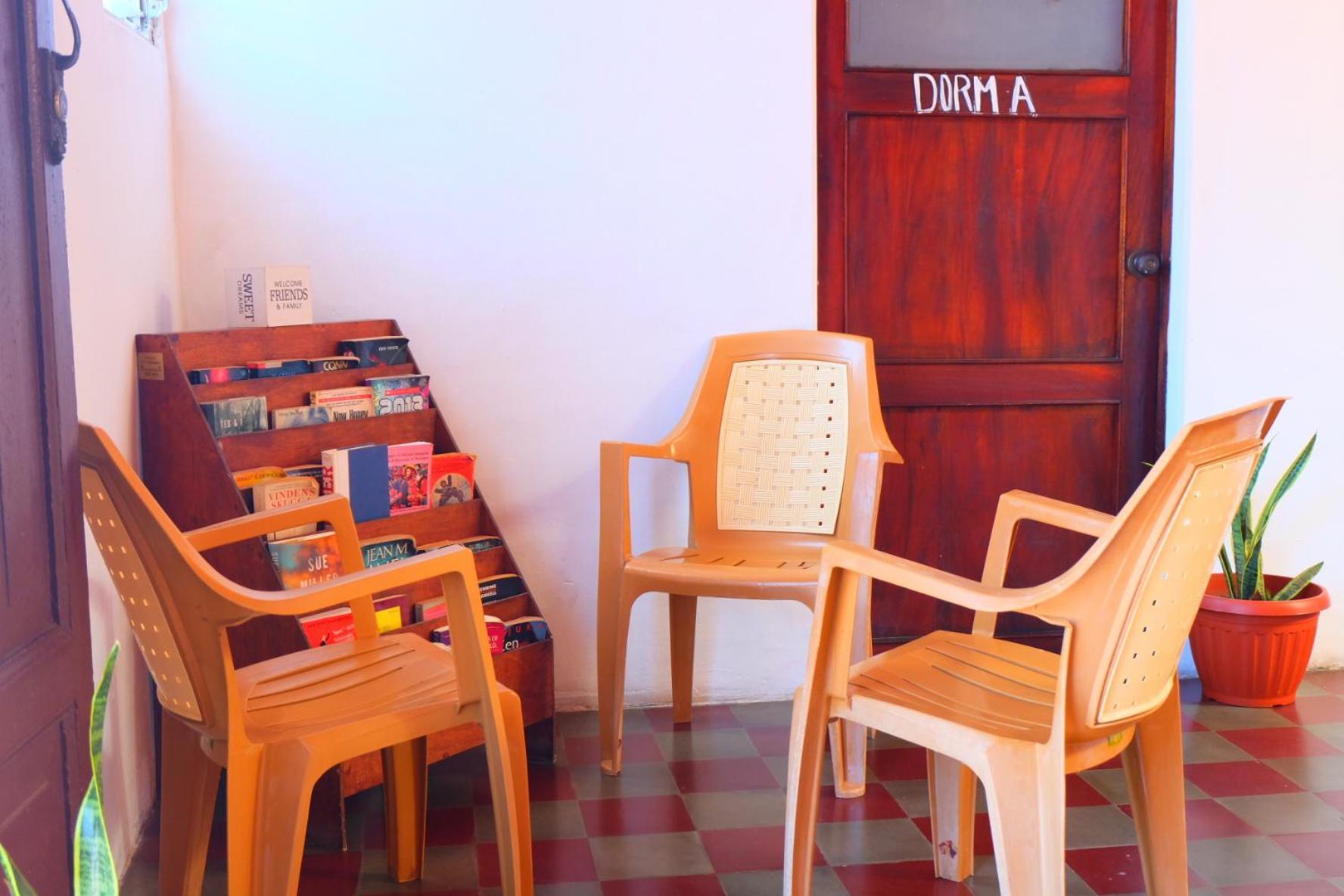 Deakachimba Hostel กรานาดา ภายนอก รูปภาพ