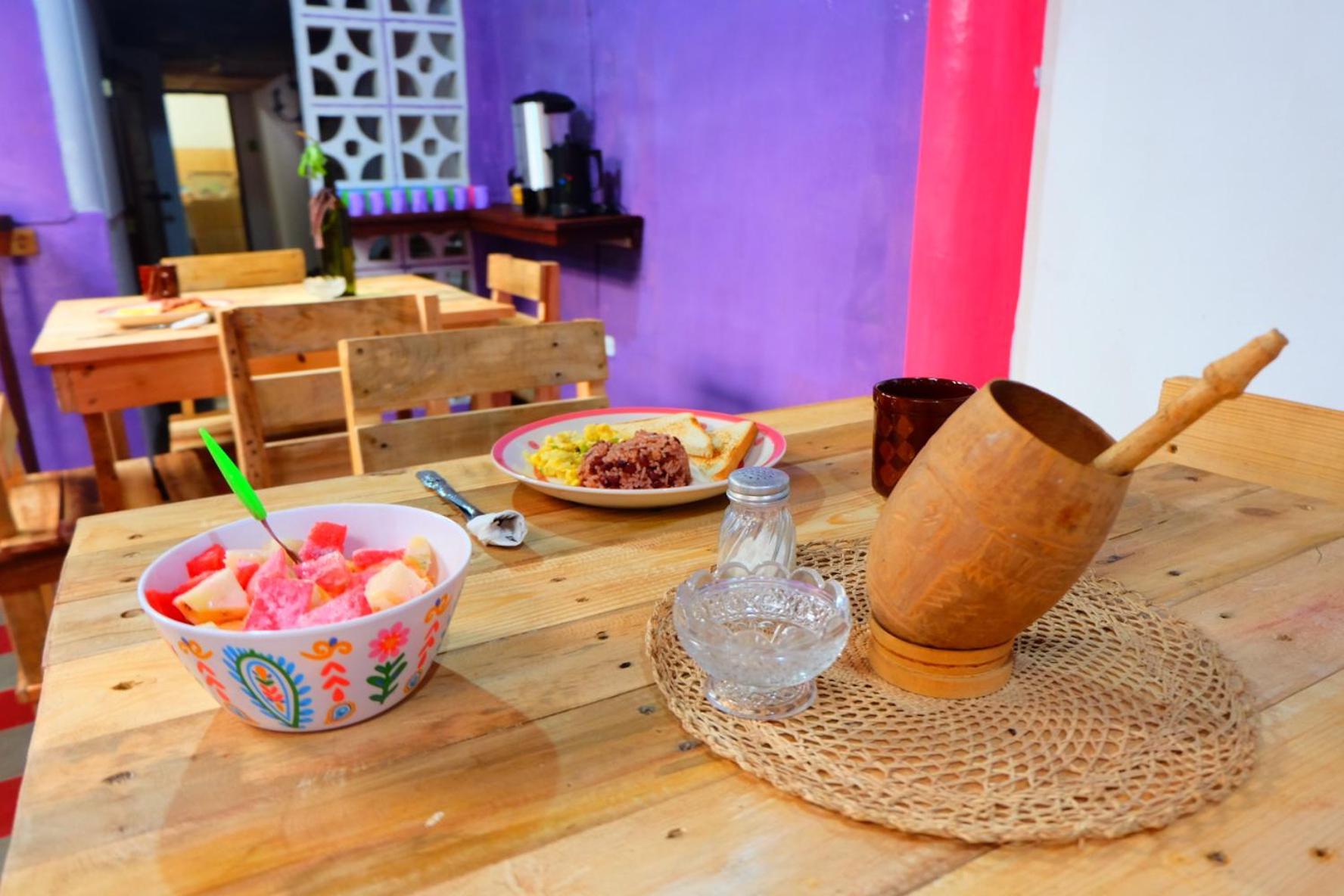 Deakachimba Hostel กรานาดา ภายนอก รูปภาพ