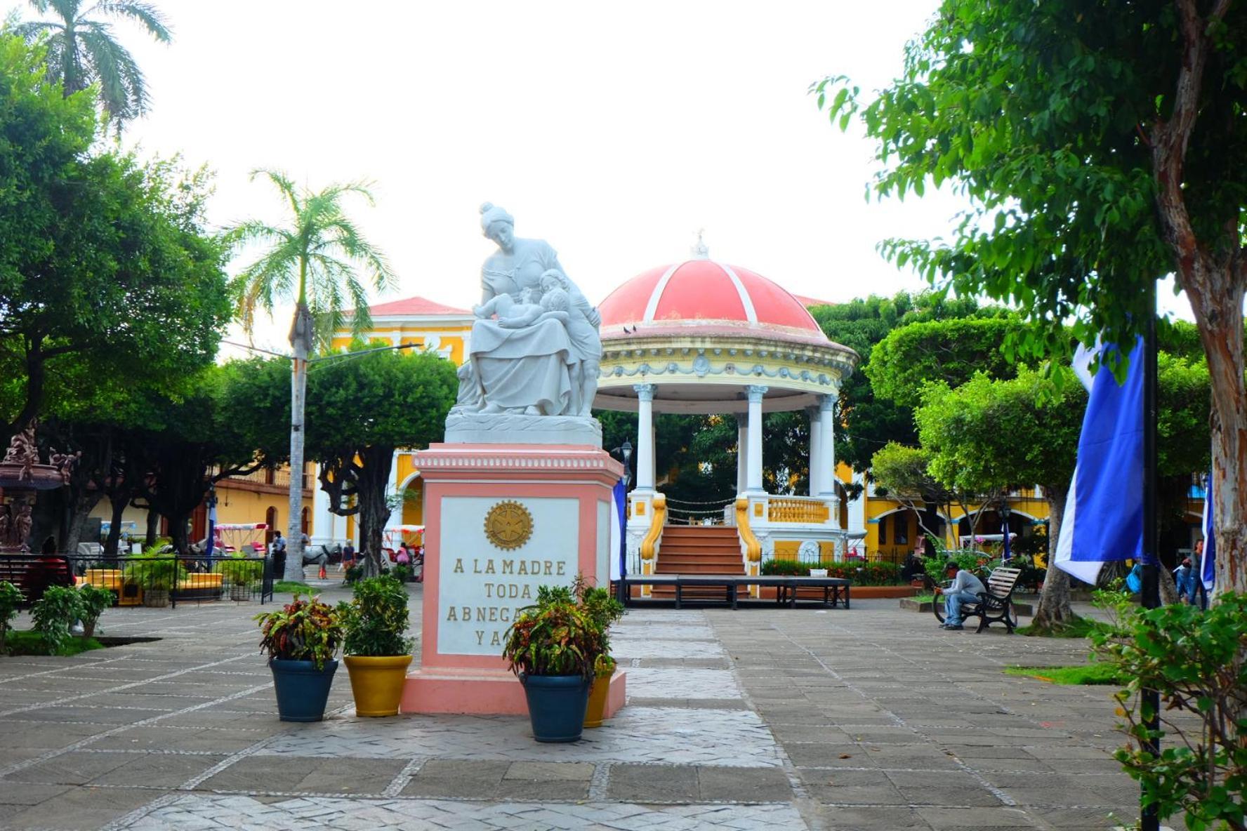 Deakachimba Hostel กรานาดา ภายนอก รูปภาพ