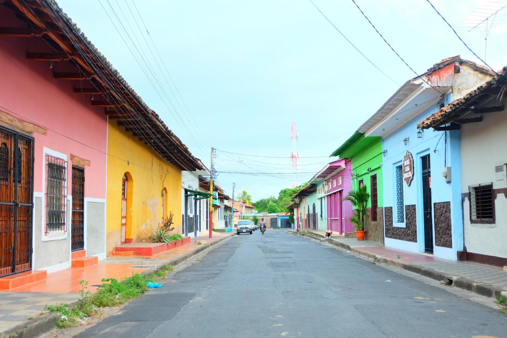 Deakachimba Hostel กรานาดา ภายนอก รูปภาพ