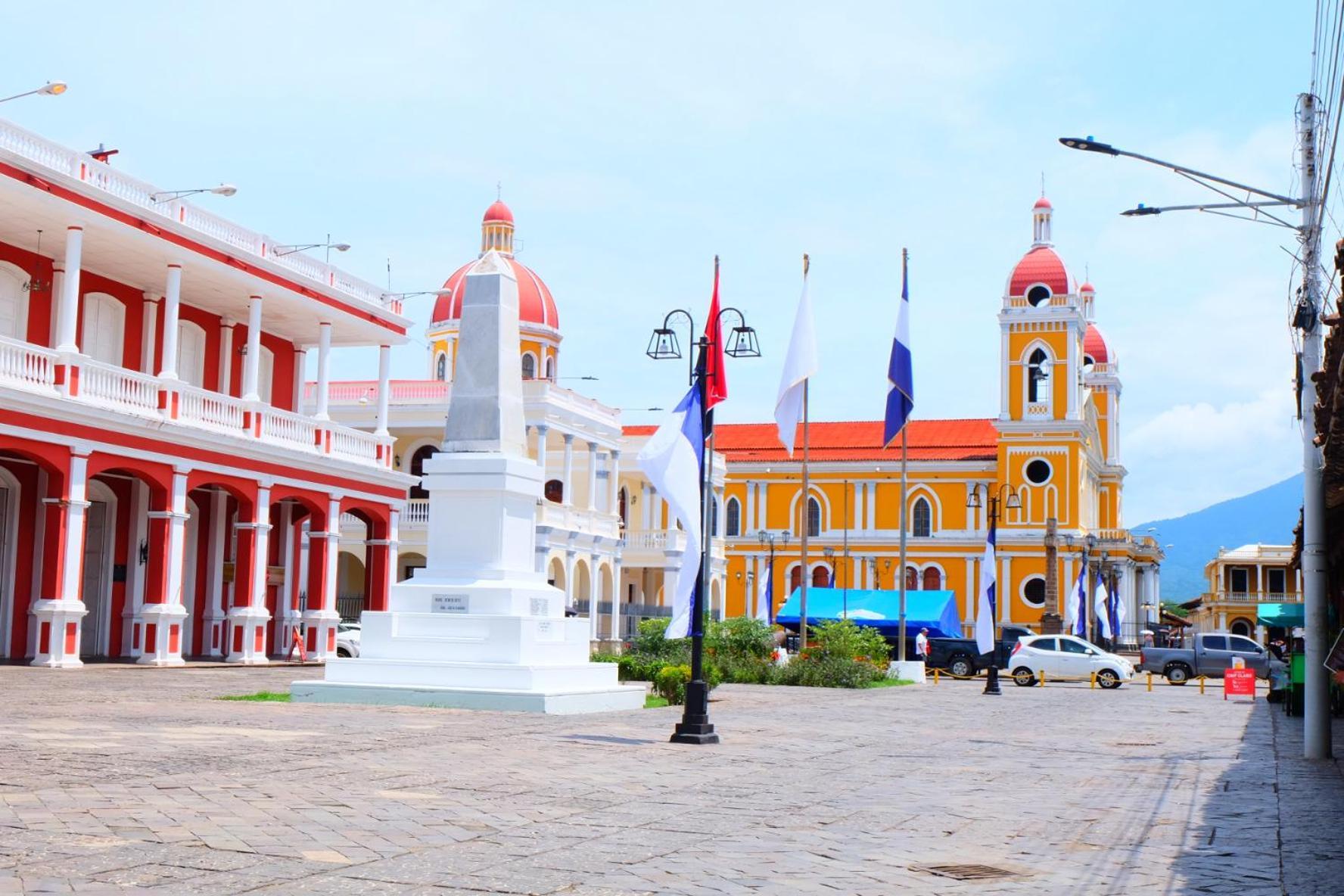 Deakachimba Hostel กรานาดา ภายนอก รูปภาพ