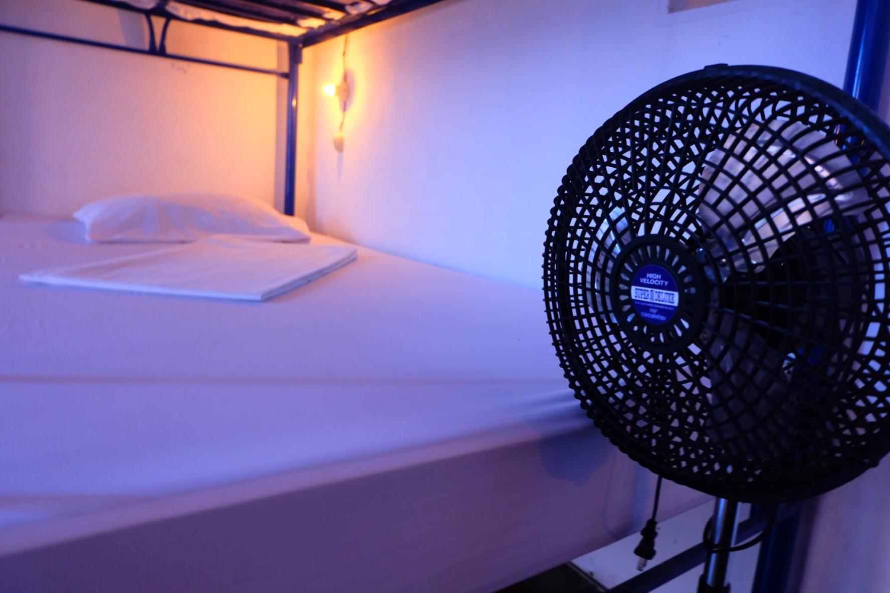 Deakachimba Hostel กรานาดา ภายนอก รูปภาพ
